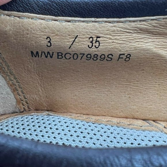 Born black leather upper adjustable strap Mary Jane shoe size 3 - Picture 7 of 8